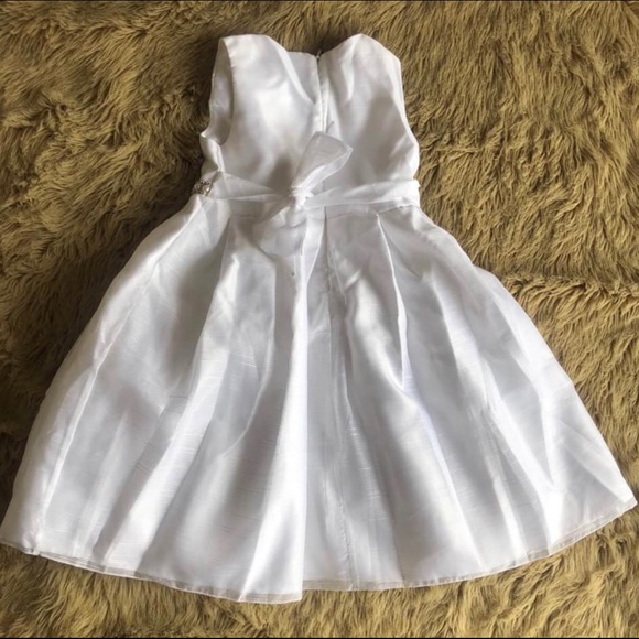 2/$30⭐️ White Party Dress Girls 6x - Picture 3 of 5